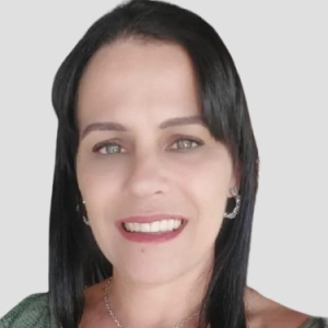 Juliana Lopes Lara